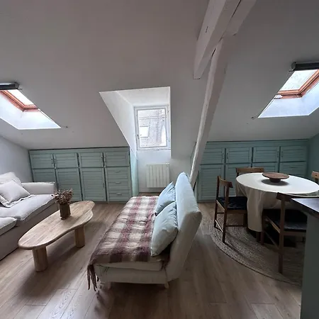 Votre Petit Cocon, A 2min Du Centre Et Des Telecabines, Vue Montagne