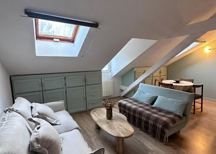 Votre Petit Cocon, A 2min Du Centre Et Des Telecabines, Vue Montagne Apartman